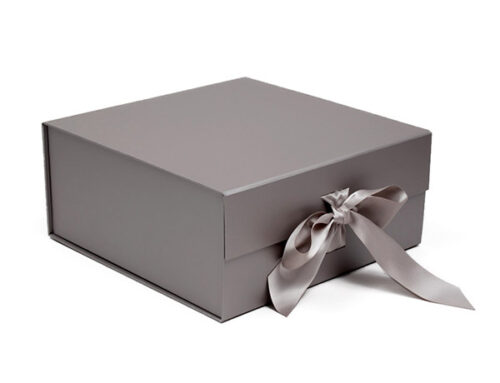 Cosmetic Set Gift Box with Ribbon Bow